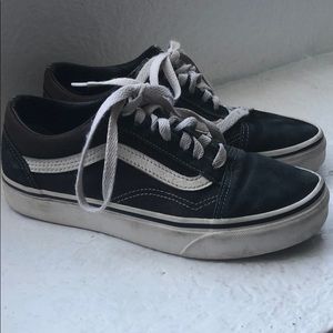 4 pairs of vans